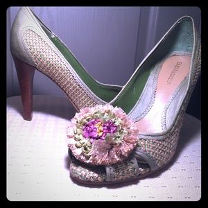 Size 9 Enzo Angiolini Pink & Green Shoe